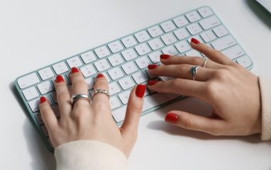 Беларусь стала лидером по количеству женщин в IT