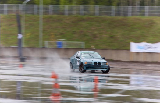 Лукашенко приказывает ужесточить подготовку водителей в автошколах