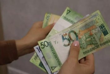 Минтруда повышает пенсионные доплаты с 1 мая