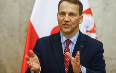 В Польше согласились с невозможностью получения репараций от Германии