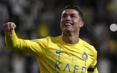 Португалец Криштиану Роналду два года подряд становится самым высокооплачиваемым спортсменом в мире