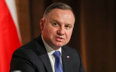 Президент Польши Дуда перестал доверять собственной охране
