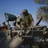 Армия Израиля существенно усиливает наземные маневры в секторе Газа