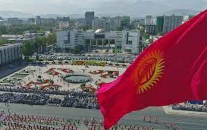 В Кыргызстане официально запретили менять отчество на матчество