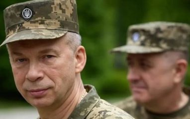Главком армии Украины Сырский предупредил об угрозе выхода военных РФ в тыл ВСУ