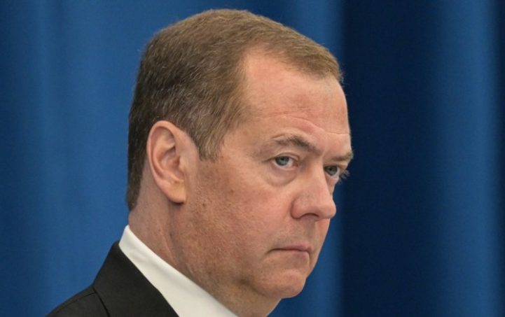Экс-президент Медведев: глава Пентагона Остина назвал причину помощи США Украине