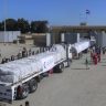 Несколько десятков грузовиков с гумпомощью въехали в сектор Газа
