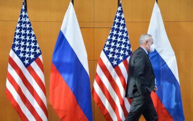 Politico: Евросоюз, Вашингтон и Москва провели переговоры до начала операции в Карабахе