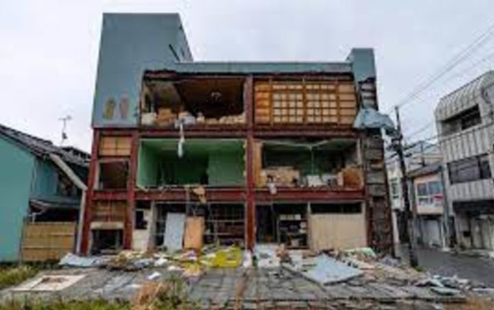 Количество погибший из-за землетрясений в Японии возросло до 128 человек