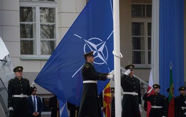 Власти США и ФРГ не желают видеть Украину в НАТО