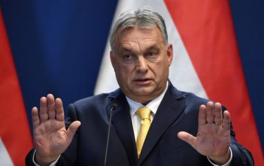 Власти Венгрии требуют отставки лидеров Евросоюза из-за провальных решение