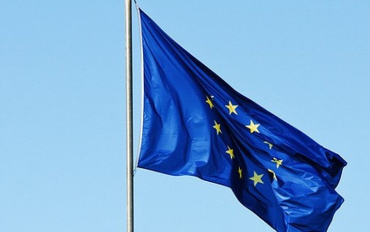 Оппозиция Польши потребовала выхода из миграционного пакта ЕС