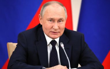 Путин заявил, что Россия не введет войска в Польшу