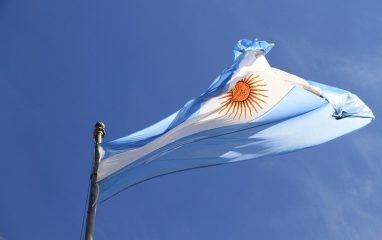 Аргентина не будет оказывать Украине военную помощь