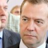 Экс-президент РФ Медведев призвал поддерживать западную оппозицию