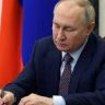 Визитку президента Владимира Путина продали за 2 млн российских рублей
