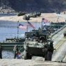 Армии Южной Кореи и США проводят совместные учения