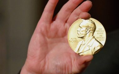 Организаторы Нобелевской премии отозвал приглашения послам Беларуси и России на вручение премий