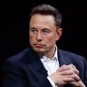 Глава Tesla Маск: Зеленскому стоит перестать уничтожать молодежь Украины и начать переговоры с РФ