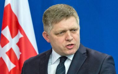 Премьер-министр Фицо: Словакия никогда не согласится на лишение Венгрии права голоса в Евросоюзе