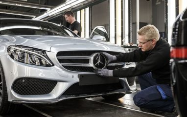 В компании Mercedes-Benz отзывают 250 тысяч собственных автомобилей