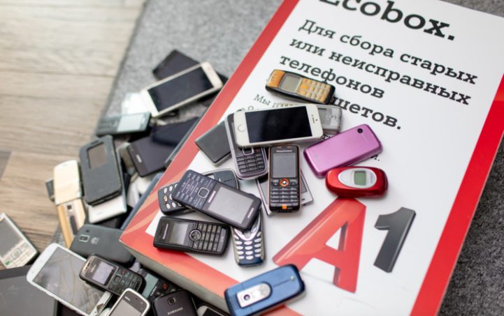 Осенью прошлого года компания А1 запустила кампанию «Эко Движ» и предложила всем желающим сдать старые мобильные устройства для последующей безопасной для окружающей среды переработки. В обмен жители Беларуси приняли участие в розыгрыше пяти новых Apple iPhone 14 Pro Max.