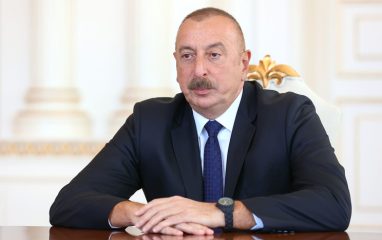 Президент Азербайджана Алиев распустил парламент