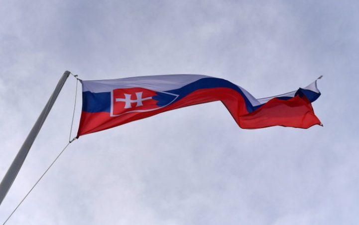 Власти Словакии будут пересматривать оборонное соглашение с США