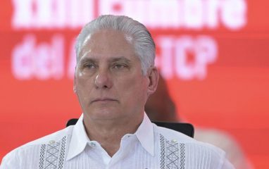 Лидер Кубы пригласил Александра Лукашенко посетить страну