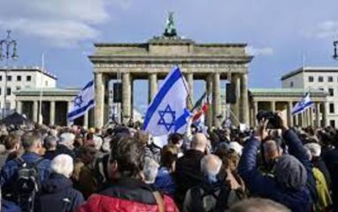 Несколько тысяч человек вышли на акцию солидарности с Израилем в Германии