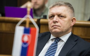 Премьер-министр Словакии Фицо: Украина находится под тотальным контролем США