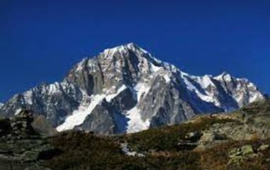 Самая высокая европейская гора уменьшилась на два метра