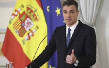 Премьер-министр Испании рассказал, что не намерен покидать пост на фоне политического скандала
