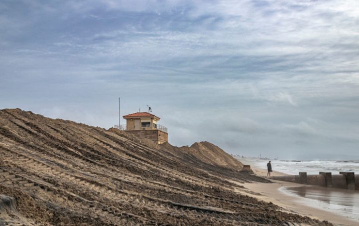 Bloomberg: Сингапур может увеличить собственную территорию на 4% при помощи насыпей песка