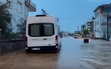 В Анталье произошло мощное наводнение из-за прошедших сильных дождей