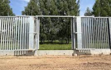 Оппозиция Польши не станет сносить забор на границе с Беларусью