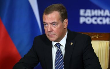 Медведев считает, что украинские деньги тратятся на поддержание ВПК США
