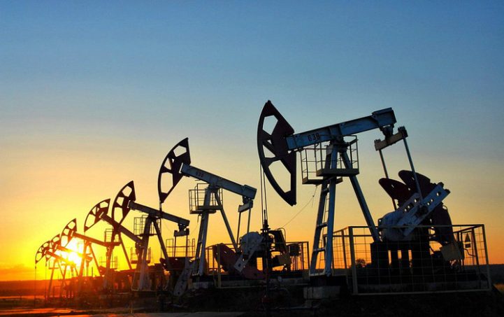 Bloomberg: Россия стала больше зарабатывать на продаже нефти с введением санкций