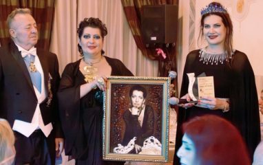 Белорусская тележурналистка Ксения Gold получила премию в области моды