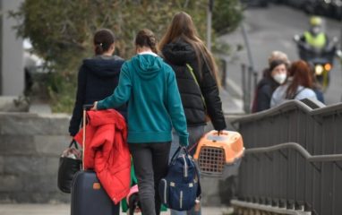 The Guardian: тысячи украинских беженцев в Великобритании рискуют остаться на улице зимой