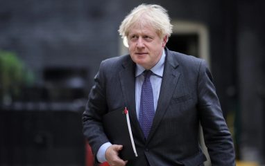 Sky News: экс-премьер Британии Борис Джонсон покинул пост члена парламента