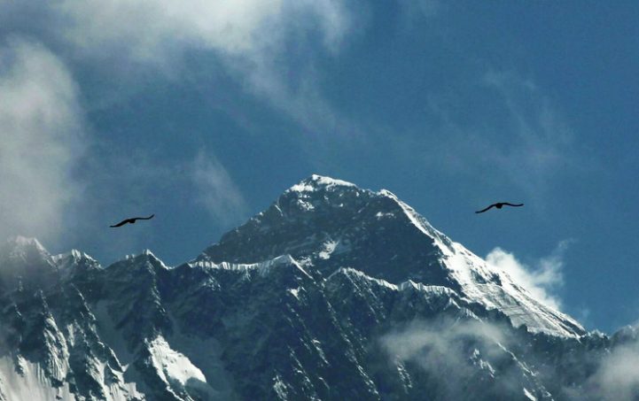 На горе Эверест погиб альпинист из Австралии