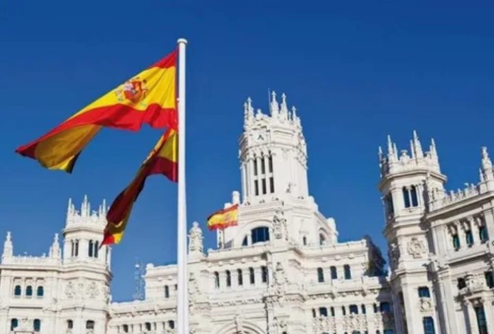 Испанская полиция освободила белорусов из плена на табачных фабриках