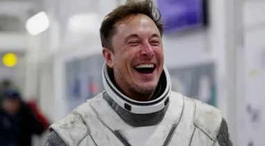 Илон Маск нацелил SpaceX на путешествия к другим звездам