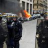 В Париже на запрещенной демонстрации начались задержания