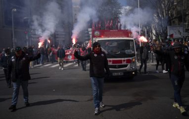 BFMTV: марсельская полиция задержала 16 участников беспорядков