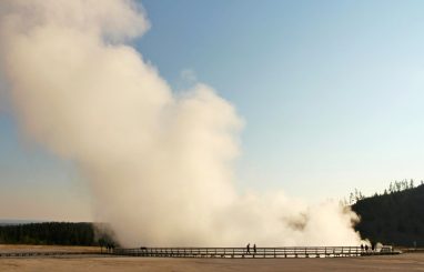 Раскол мнений: белорусы спорят о новом законе на вейпы