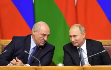 Александр Лукашенко назвал глупостью слухи о том, что Путин склоняет его к участию в конфликте