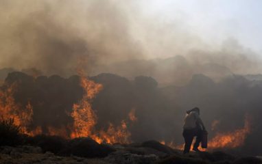 ERT: ситуация на греческом острове Родос из-за сильных пожаров напоминает «ад»