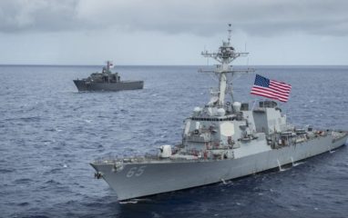 Пентагон сообщил о 14 сбитых беспилотников эсминцем США в акватории Красного моря